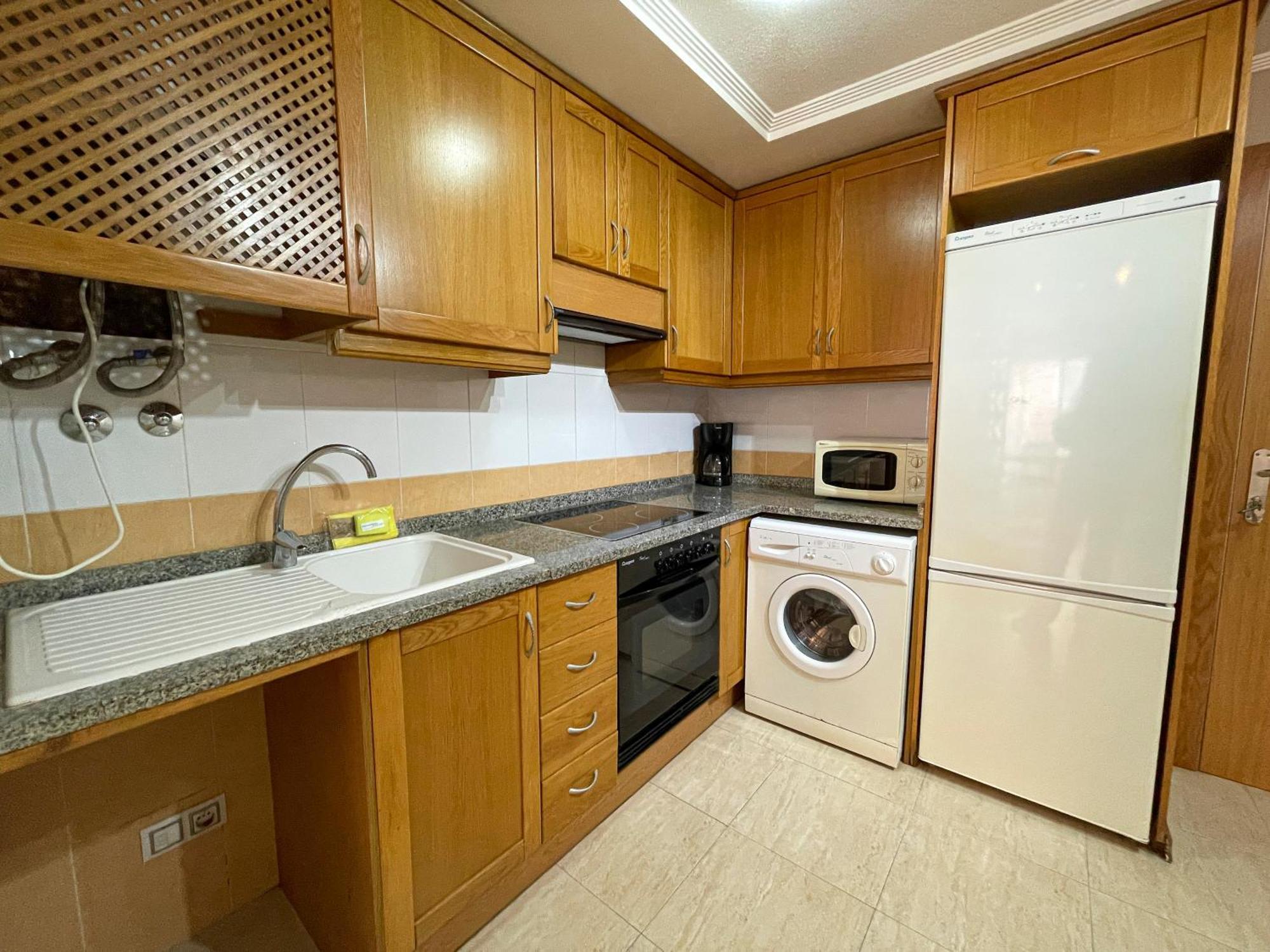Apartamentos Estacion Oropesa 3000 أوروبيسا ذيل مار المظهر الخارجي الصورة